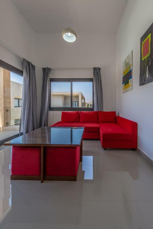 Golden Apartments Pool View 1-Bedroom Apartment In G-Cribs, El Gouna ฮูร์กาดา ภายนอก รูปภาพ